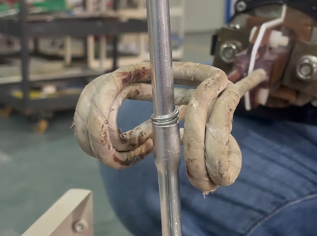 标准件铝管焊接可以用火焰焊接方法，也可以使用手持式高频焊机焊接
